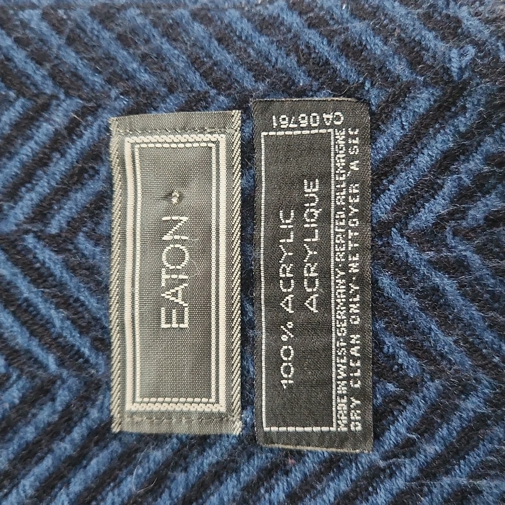 Vintage Eaton's Herringbone Scarf ❄️ - Picture 2 of 11